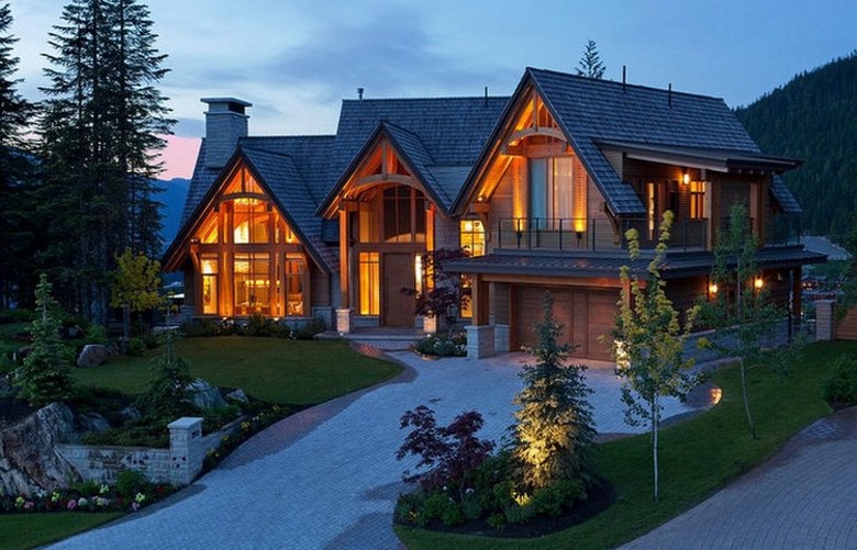 Dream House - Luxury Whistler Mountain Estate (28 Photos) (1)