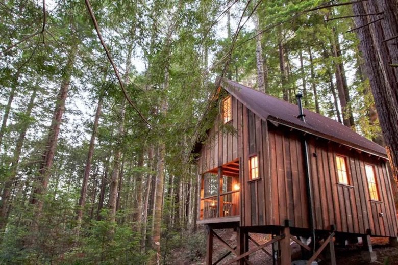 You Can Rent This Tiny California Cabin on Airbnb (1)