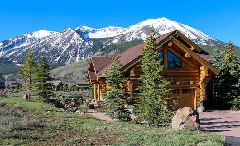 Dream House: Crested Butte Log Cabin (1)