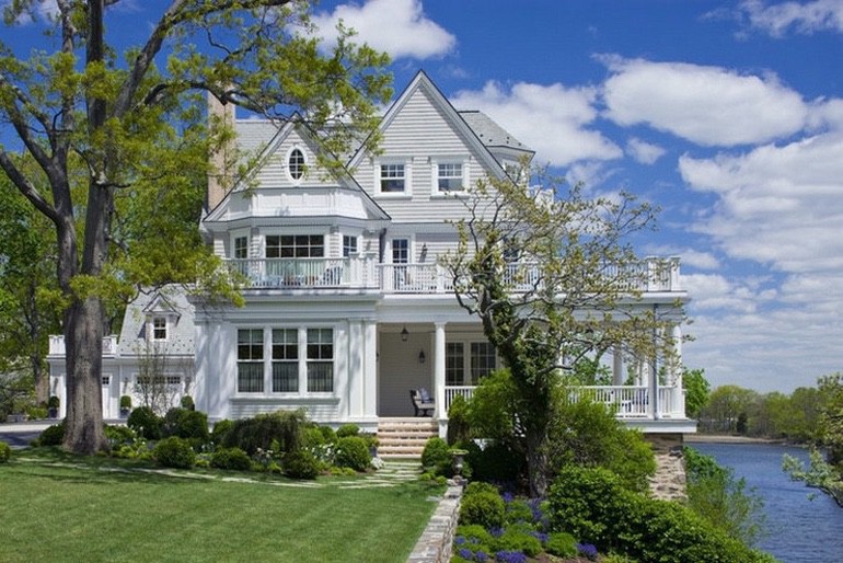 Dream House For Sale: New York Waterfront Estate (1)