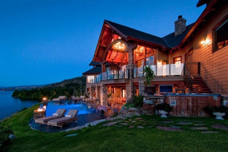 Dream House: British Columbia Lakefront (1)