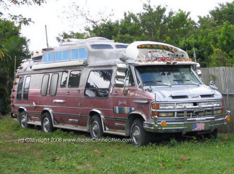Why Buy a Camper When You Can Build One With a Little Redneck Engineering vanlife (1)