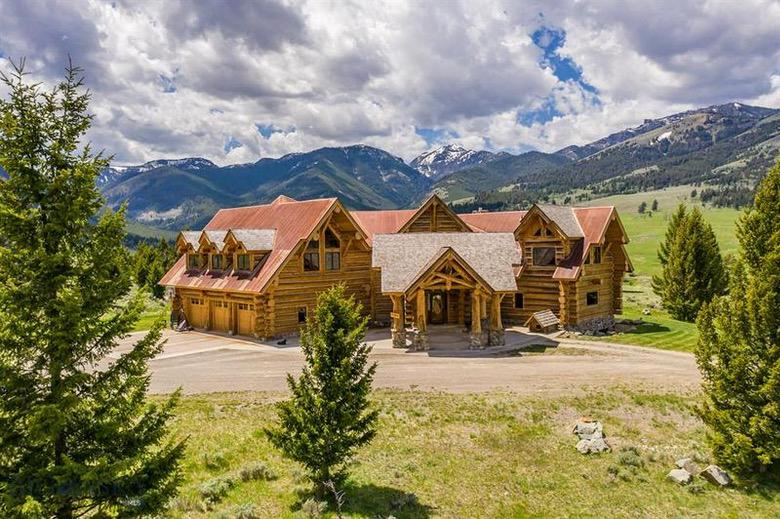 Dream House: Montana Log Cabin Ranch