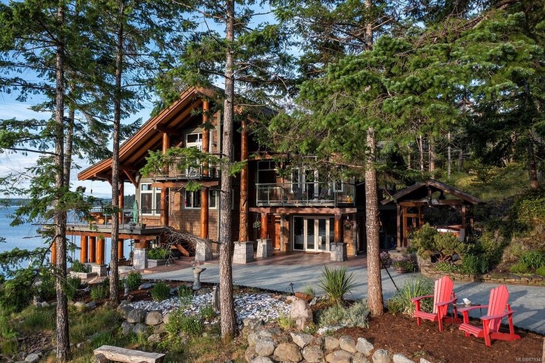 Dream House: Vancouver Island Dream Retreat