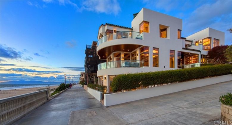 Dream House: Manhattan Beach Oceanfront Paradise